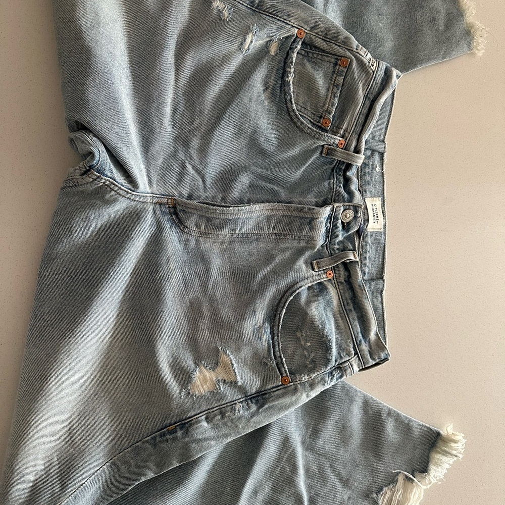 Citizens Of Humanity Blue Relaxed Jeans with Distressed Details - Picture 2 of 14